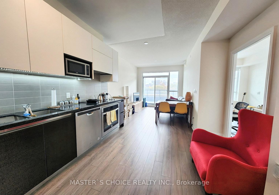 15-water-walk-drive-markham-ontario-n12504908