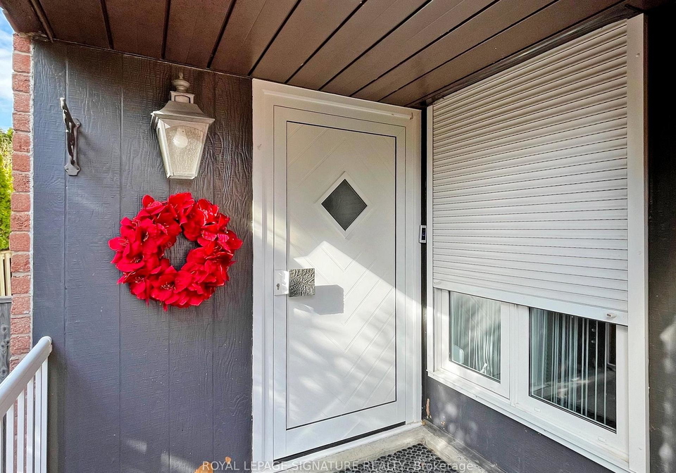 4-larksmere-court-markham-ontario-n12509982