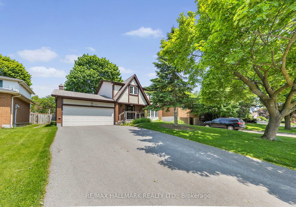 134-romfield-circuit-markham-ontario-n12510492