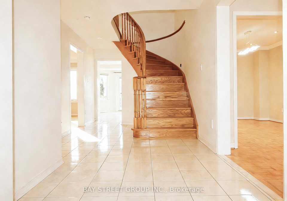 920-college-manor-drive-newmarket-ontario-n12510878