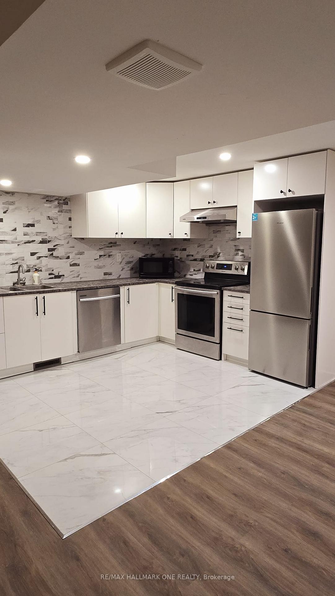 184-timpson-drive-aurora-ontario-n12513434