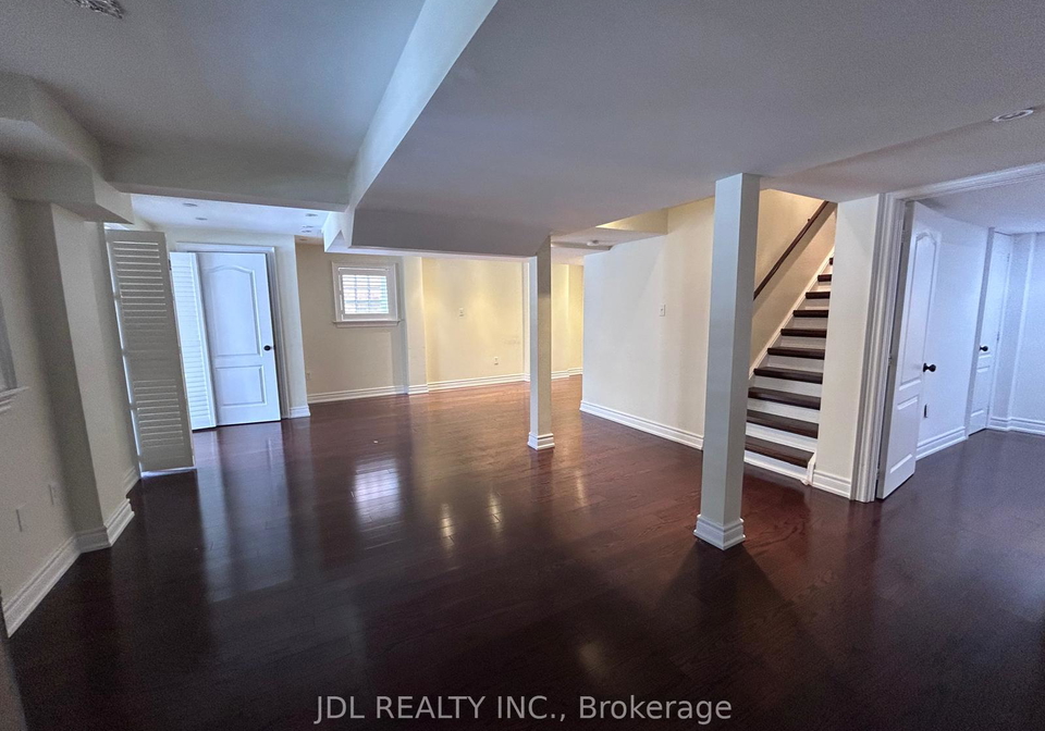36-santa-amato-crescent-vaughan-ontario-n12514418