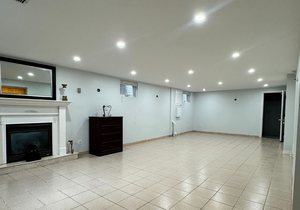 63-canterbury-court-richmond-hill-ontario-n12517120
