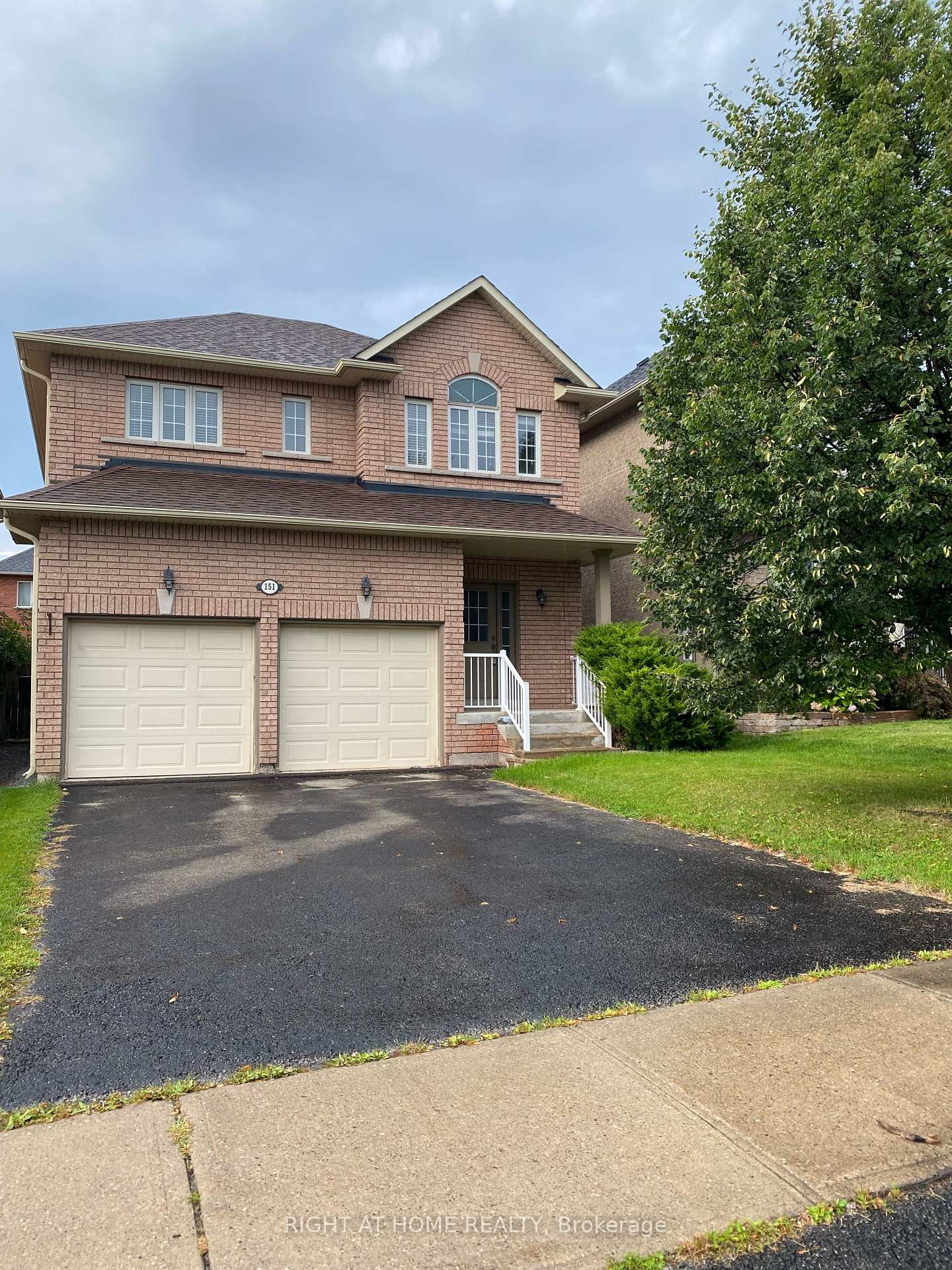 151-woodbury-crescent-newmarket-ontario-n12517794