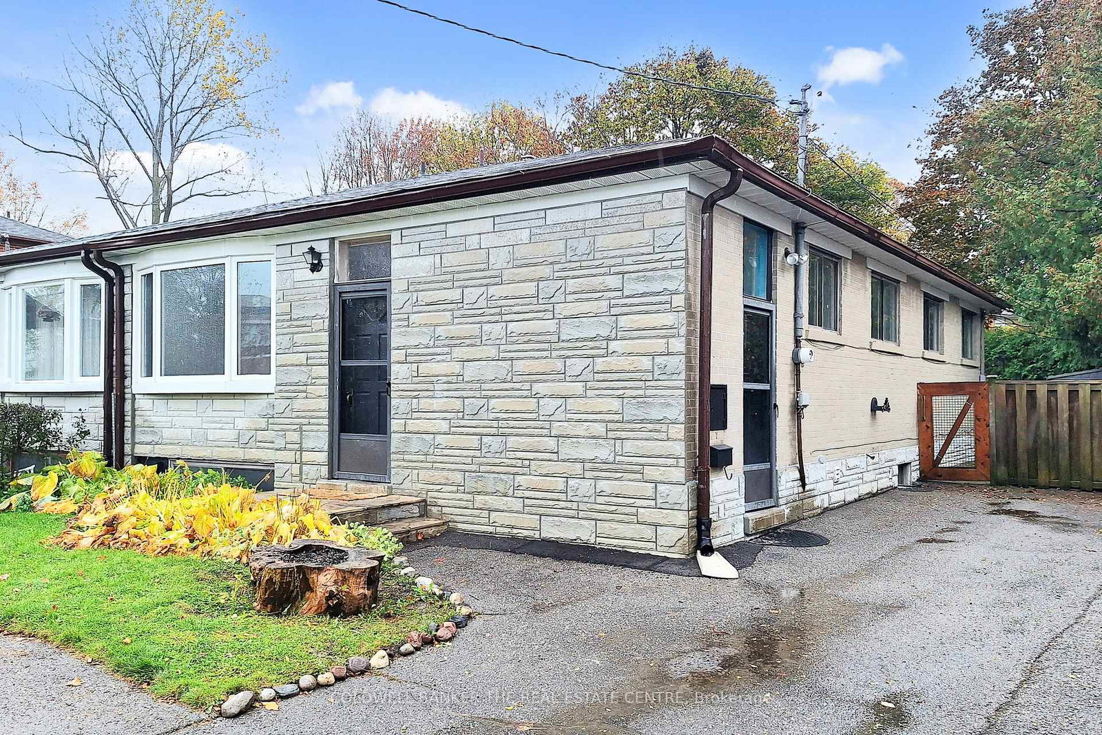 21-glass-drive-aurora-ontario-n12520278