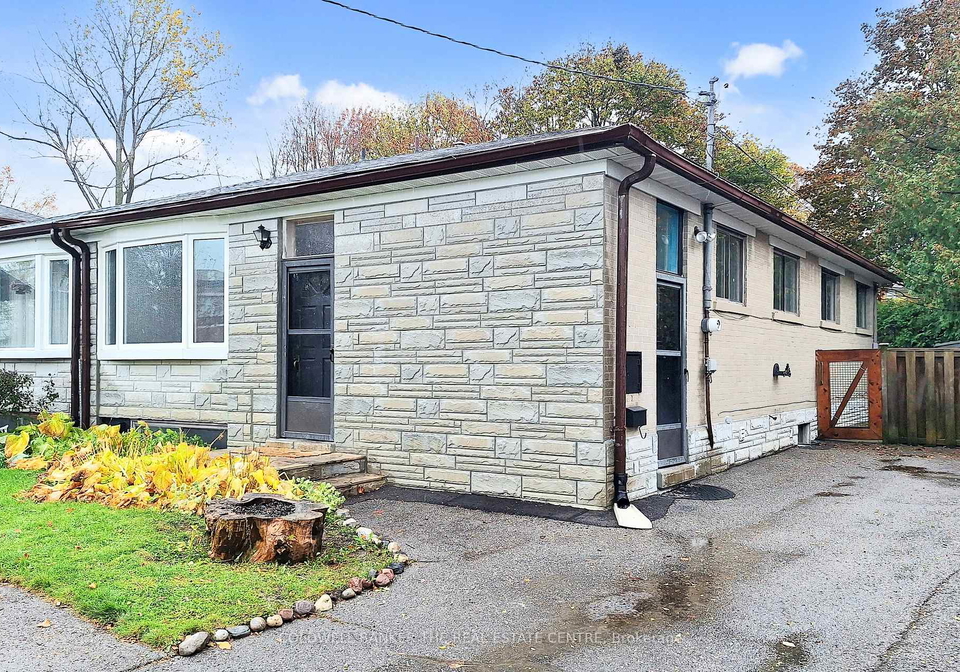 21-glass-drive-aurora-ontario-n12520278