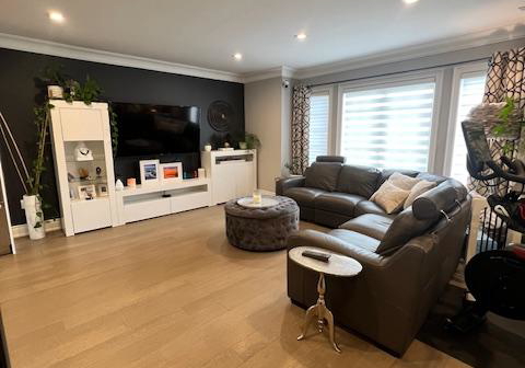 208-roselena-main-flr-drive-king-ontario-n12520714