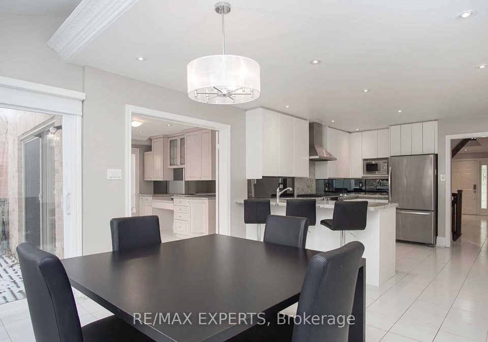 33-rose-green-drive-vaughan-ontario-n12520868