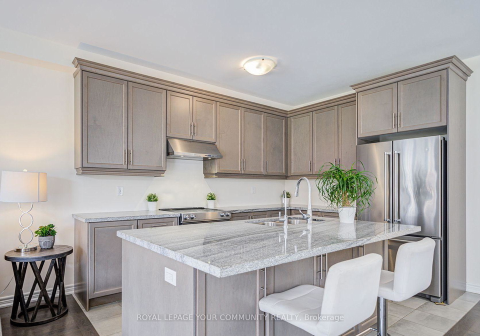 290-silk-twist-drive-east-gwillimbury-ontario-n12521130