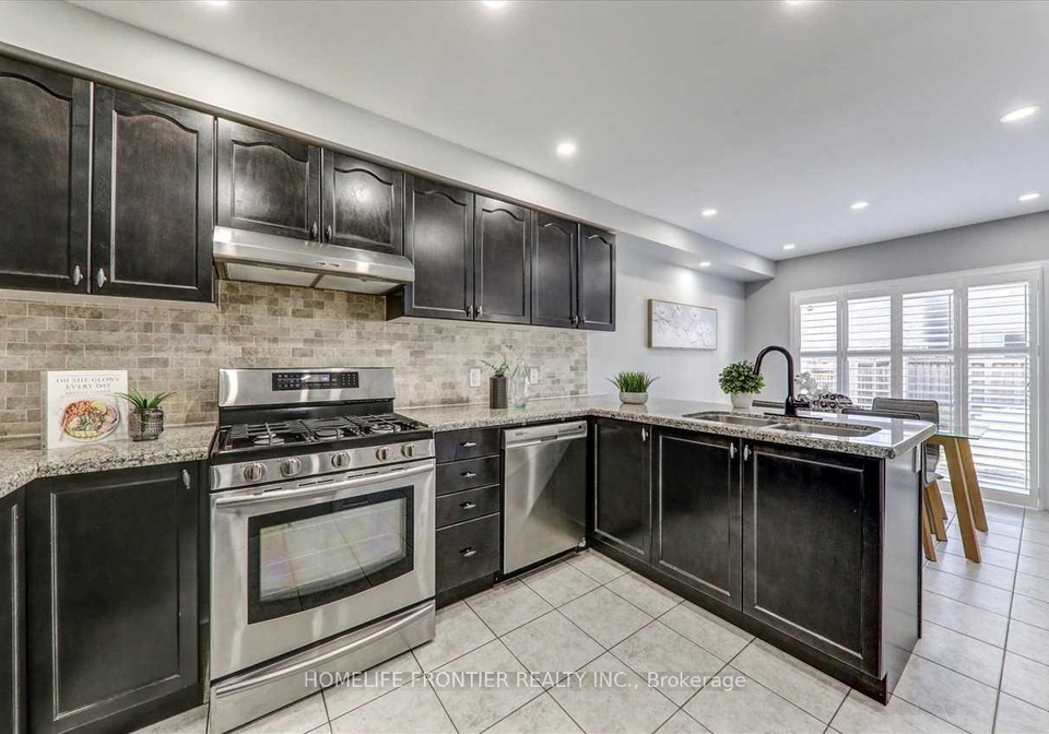 897-miller-park-avenue-bradford-west-gwillimbury-ontario-n12521352