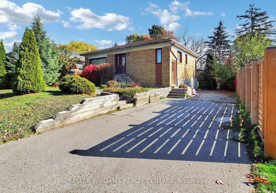 94-queen-street-newmarket-ontario-n12522920