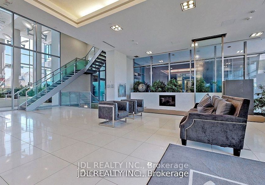 9090-yonge-street-richmond-hill-ontario-n12523002