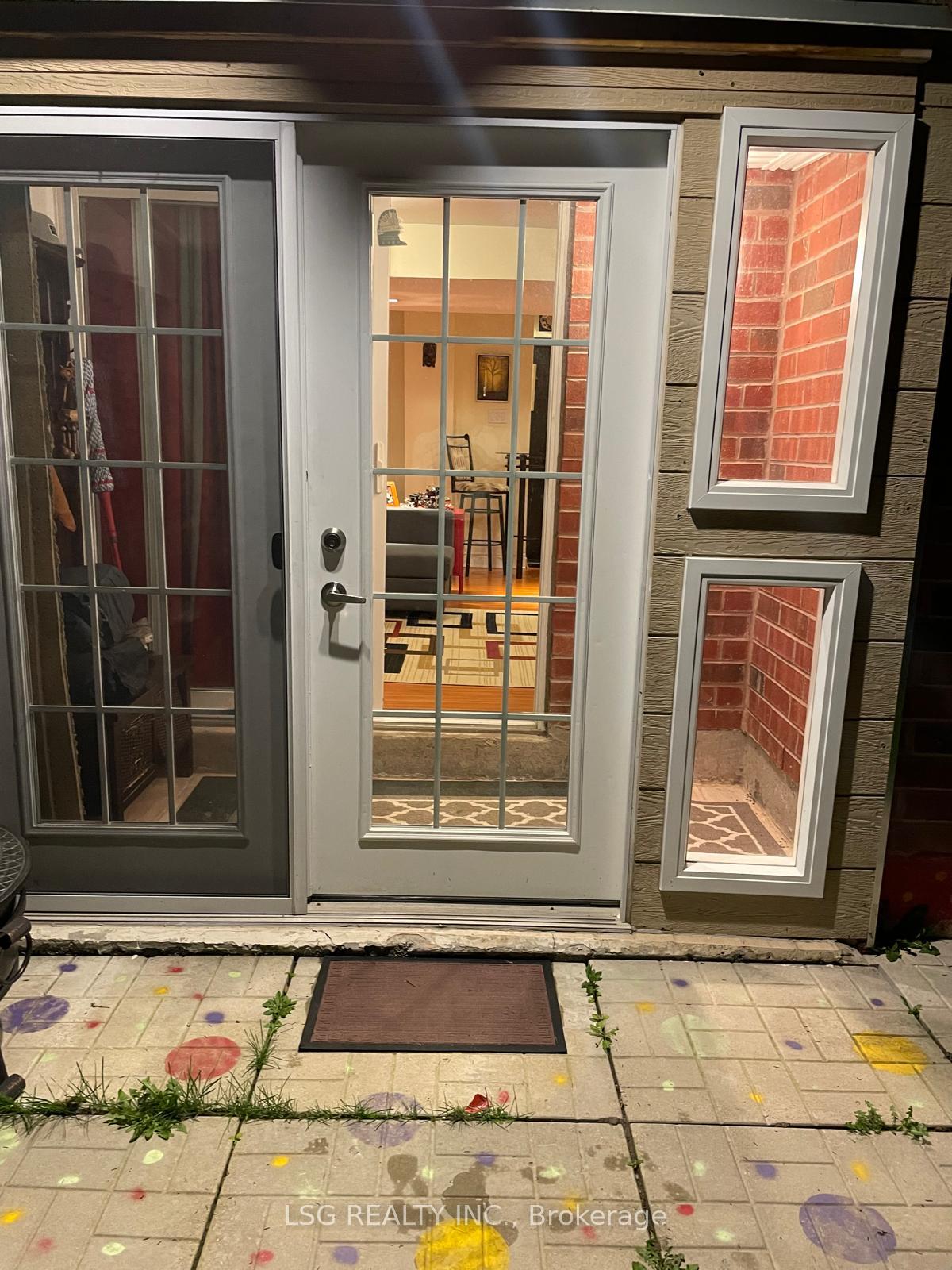 110-beare-trail-newmarket-ontario-n12523062