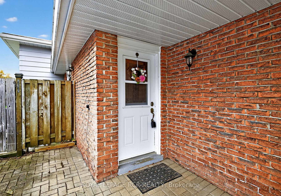 19-alphonsus-court-new-tecumseth-ontario-n12523536
