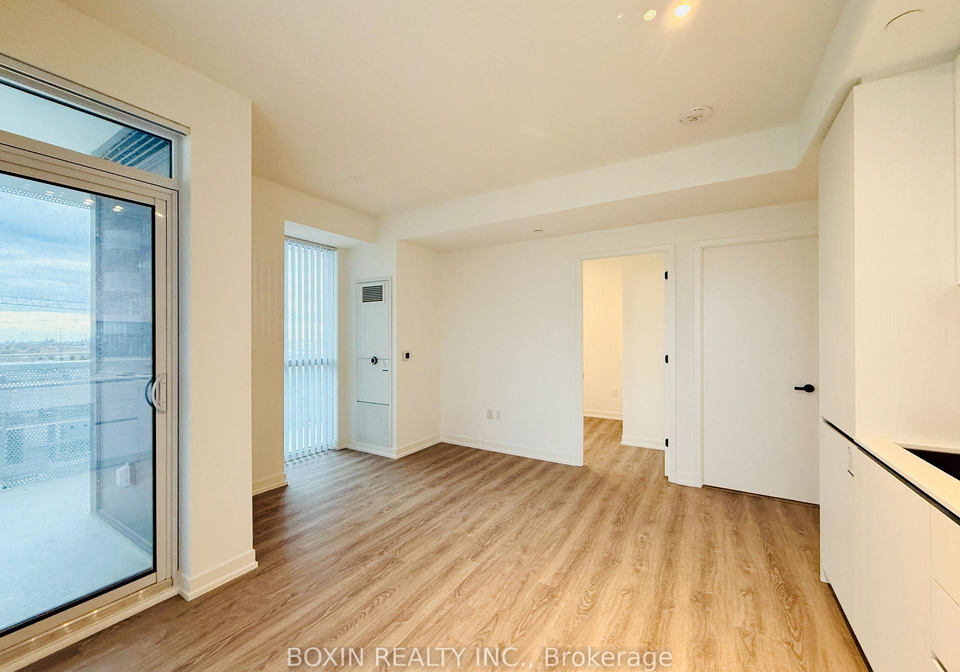 8-interchange-way-vaughan-ontario-n12524720