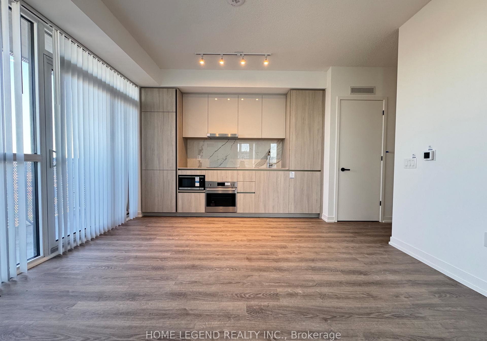 8-interchange-way-vaughan-ontario-n12527204