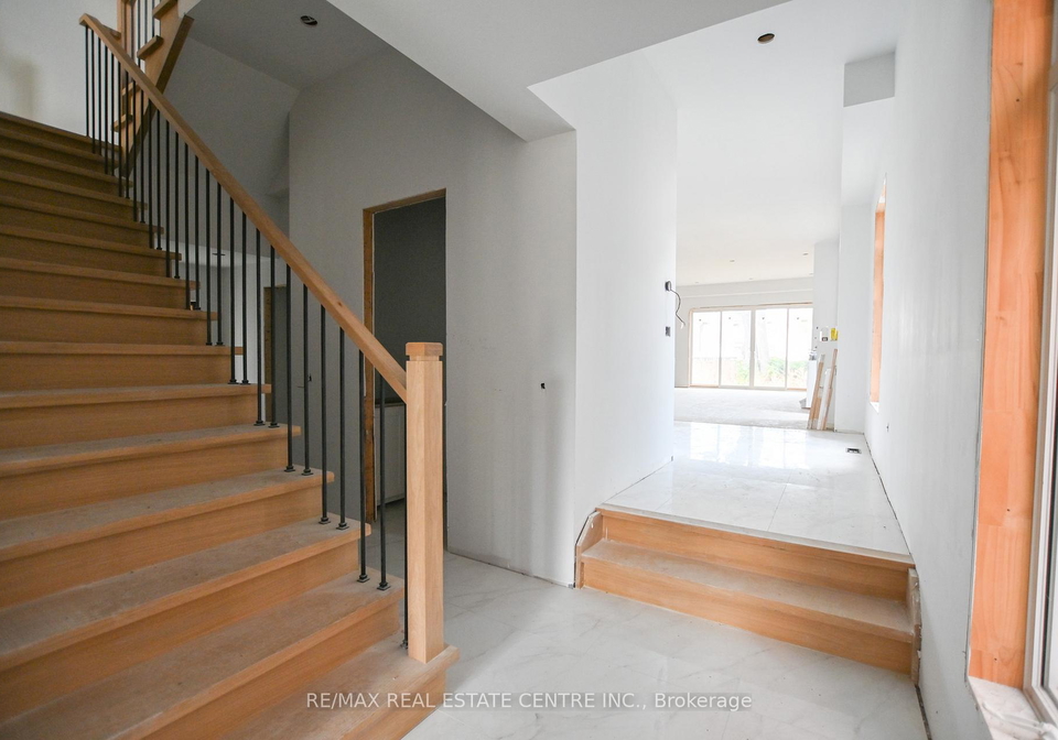 24-rainbow-drive-vaughan-ontario-n12527568