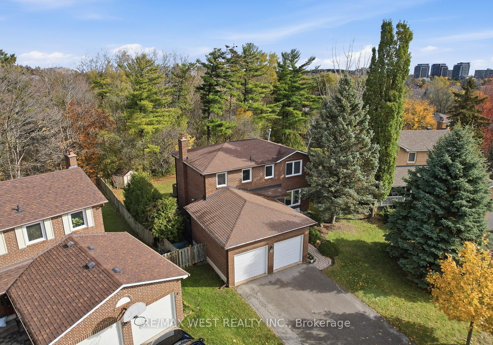12-lippincott-court-richmond-hill-ontario-n12527604
