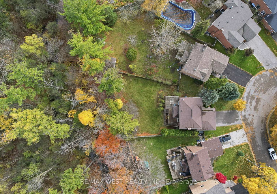 12-lippincott-court-richmond-hill-ontario-n12527604