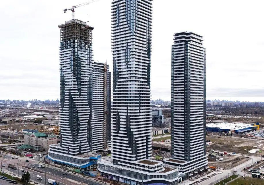 8-interchange-way-vaughan-ontario-n12528334