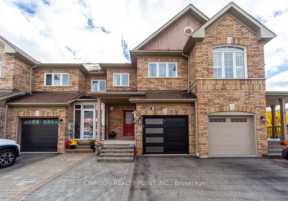 5-amulet-crescent-richmond-hill-ontario-n12528786