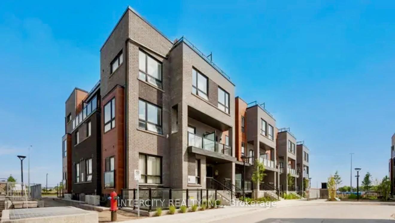 18-lytham-green-circle-newmarket-ontario-n12528826