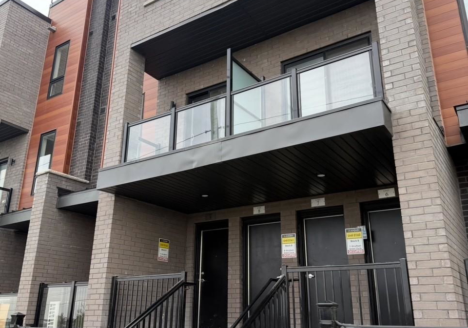18-lytham-green-circle-newmarket-ontario-n12528826