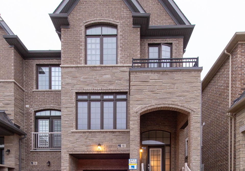 98-farooq-boulevard-vaughan-ontario-n12528942