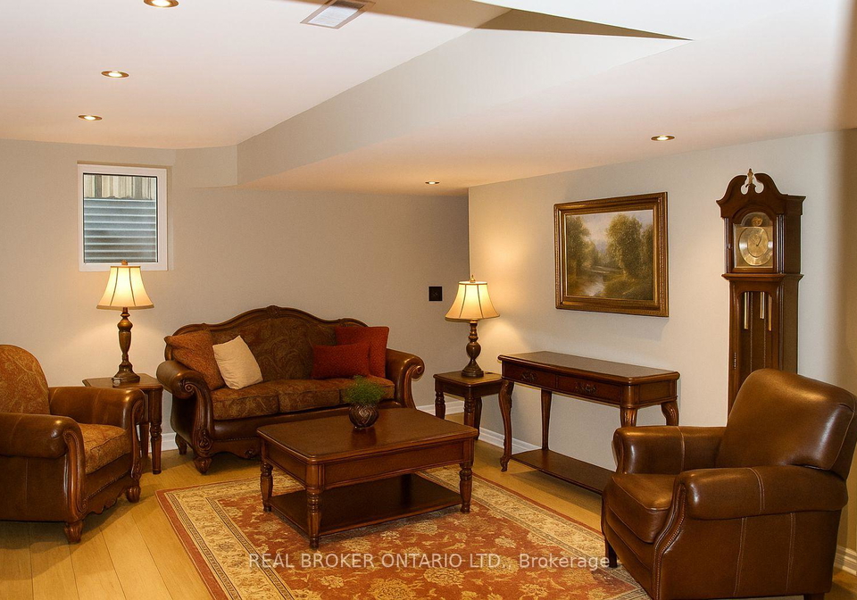 147-jordanray-boulevard-newmarket-ontario-n12528982