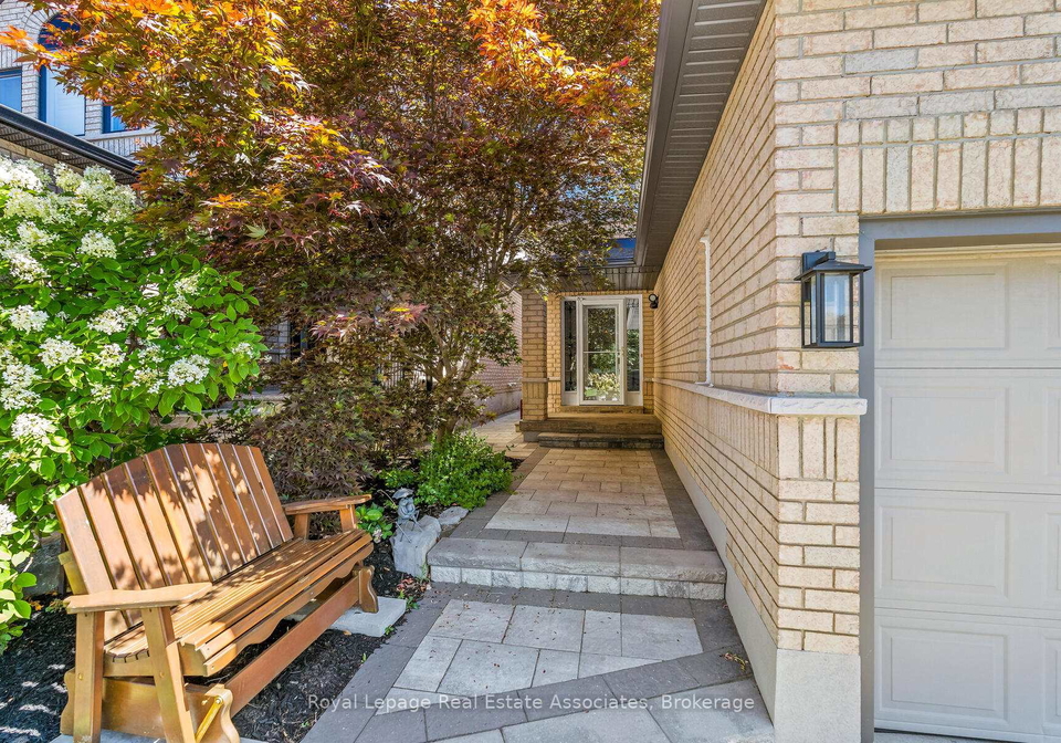 27-royal-ridge-crescent-vaughan-ontario-n12529130