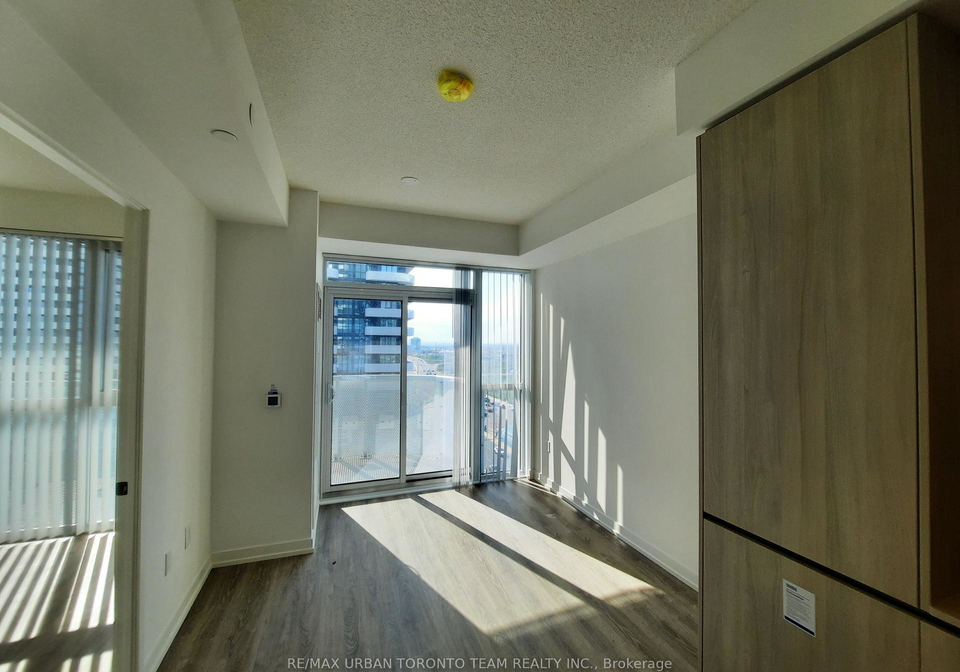 8-interchange-way-vaughan-ontario-n12530036