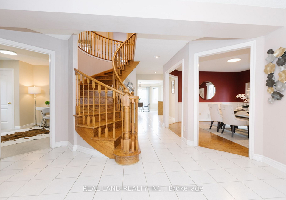 6-mcgee-crescent-aurora-ontario-n12530122