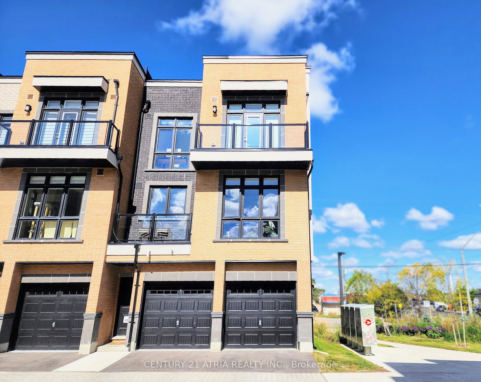 1-bond-crescent-richmond-hill-ontario-n12532218