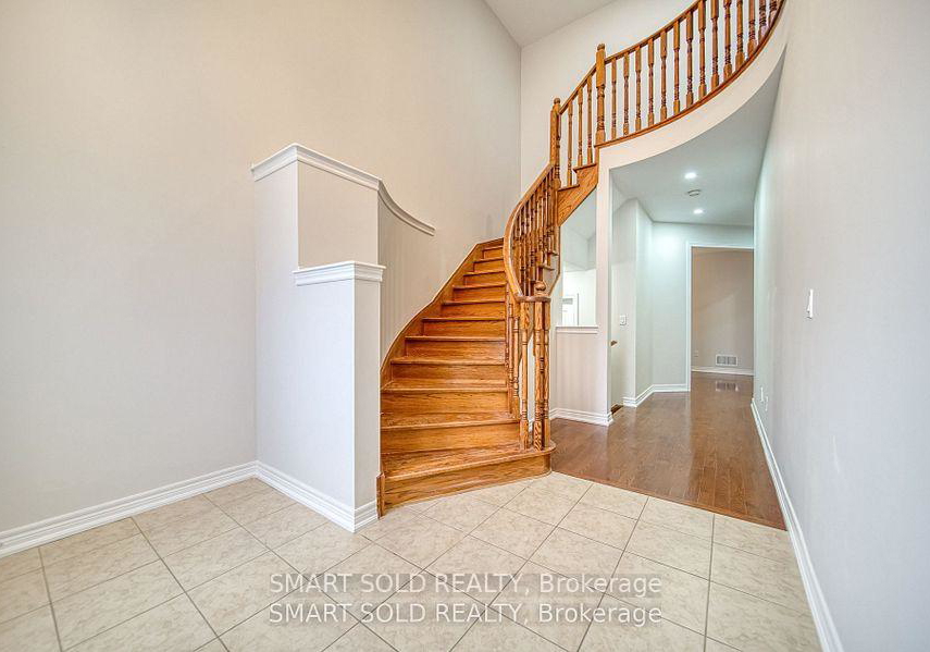 193-roadhouse-boulevard-newmarket-ontario-n12532364