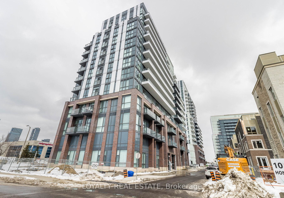 38-honeycrisp-crescent-vaughan-ontario-n12533854