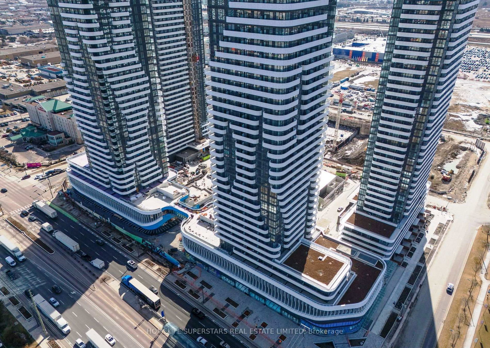 8-interchange-way-vaughan-ontario-n12535944