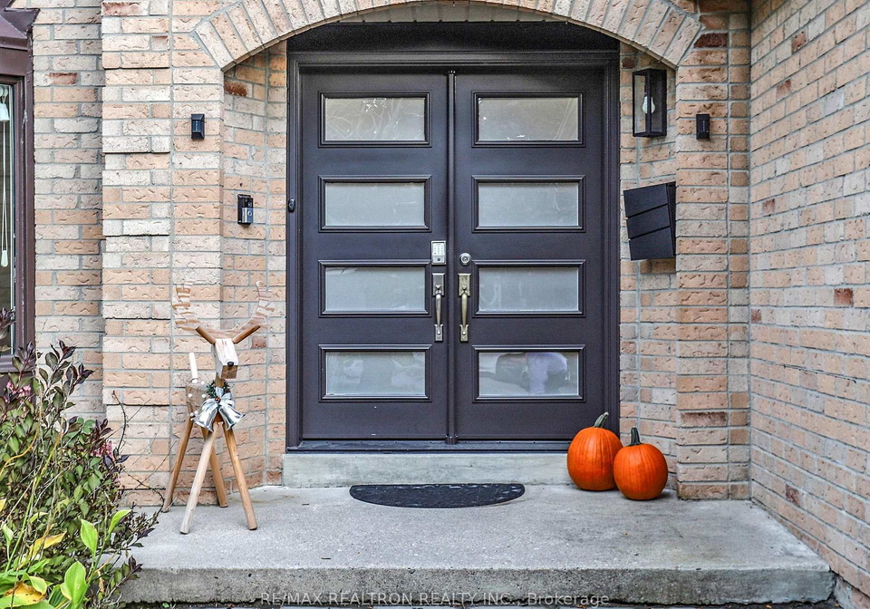 19-timpson-drive-aurora-ontario-n12536716
