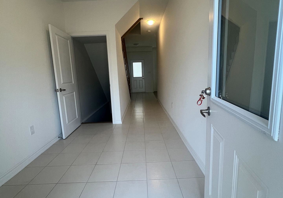 9-imperial-college-lane-markham-ontario-n12537288