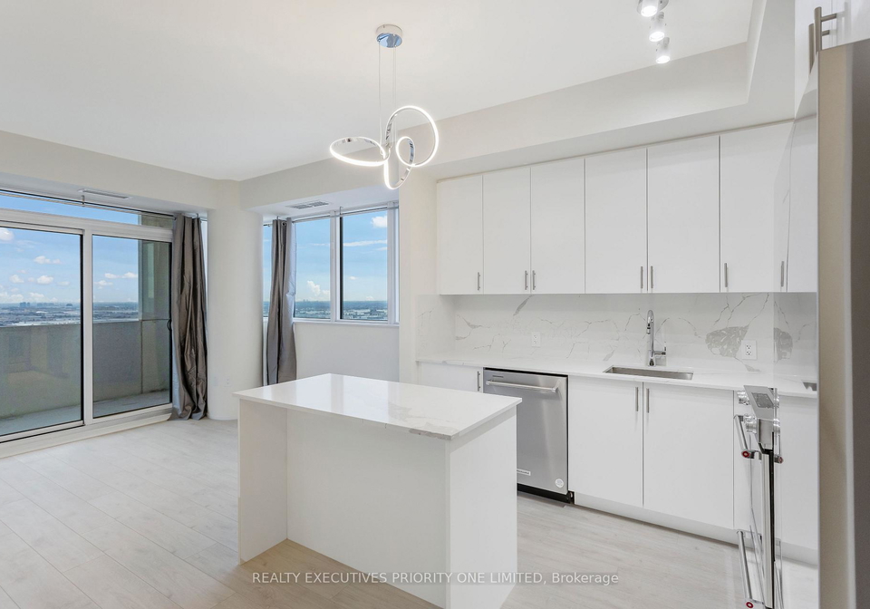 9000-jane-street-vaughan-ontario-n12537504