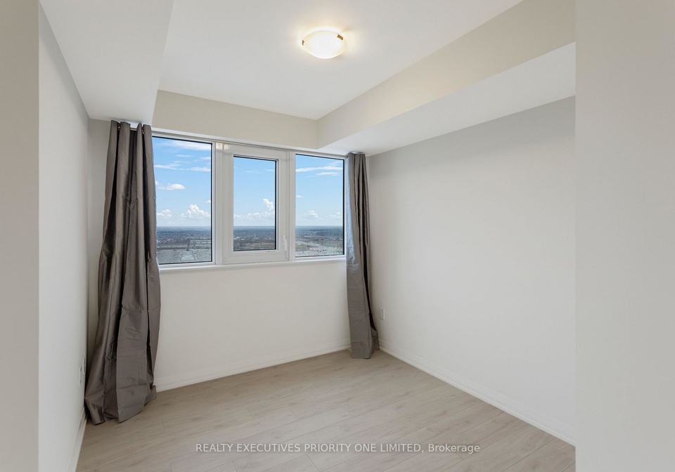 9000-jane-street-vaughan-ontario-n12537504