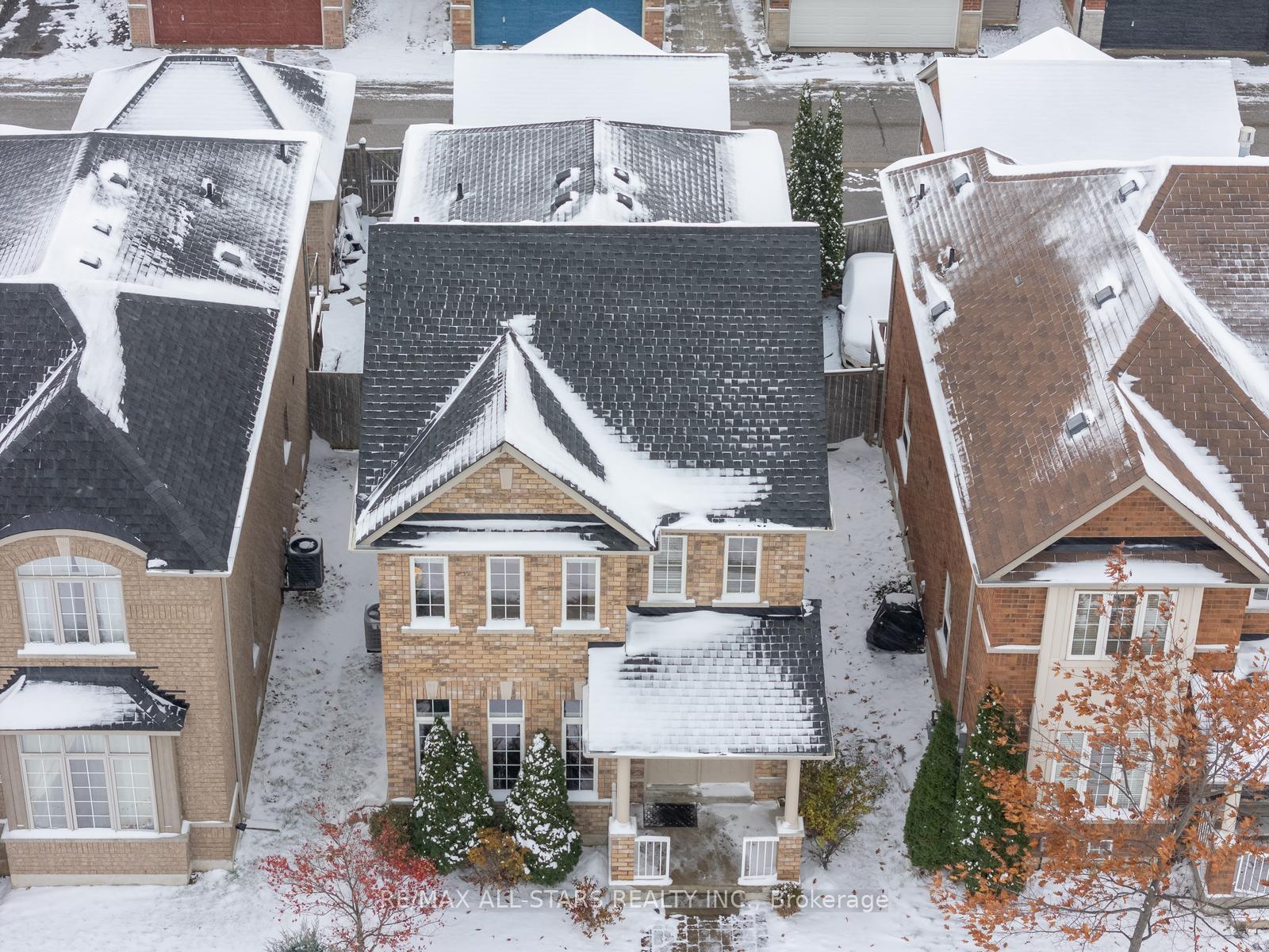 566-hoover-park-drive-whitchurch-stouffville-ontario-n12538622