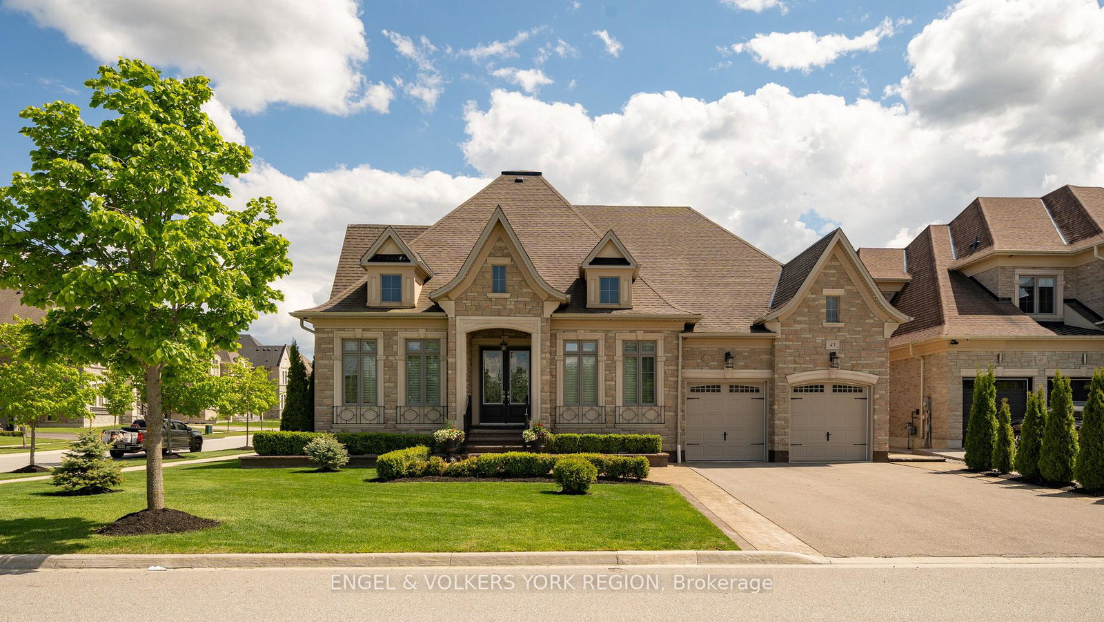 43-james-stokes-court-king-ontario-n12539078