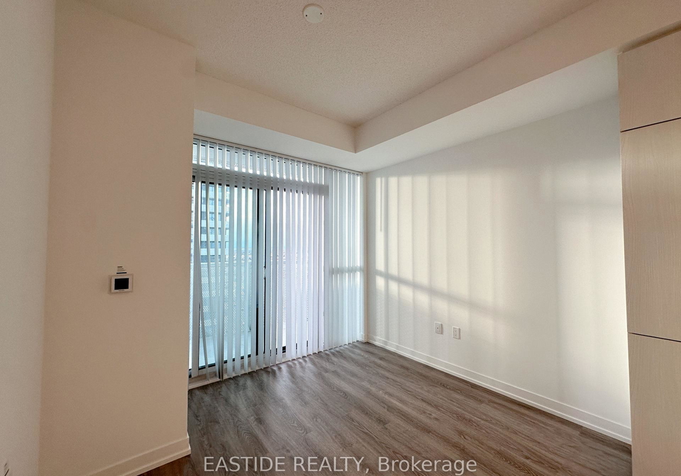 8-interchange-way-vaughan-ontario-n12539582