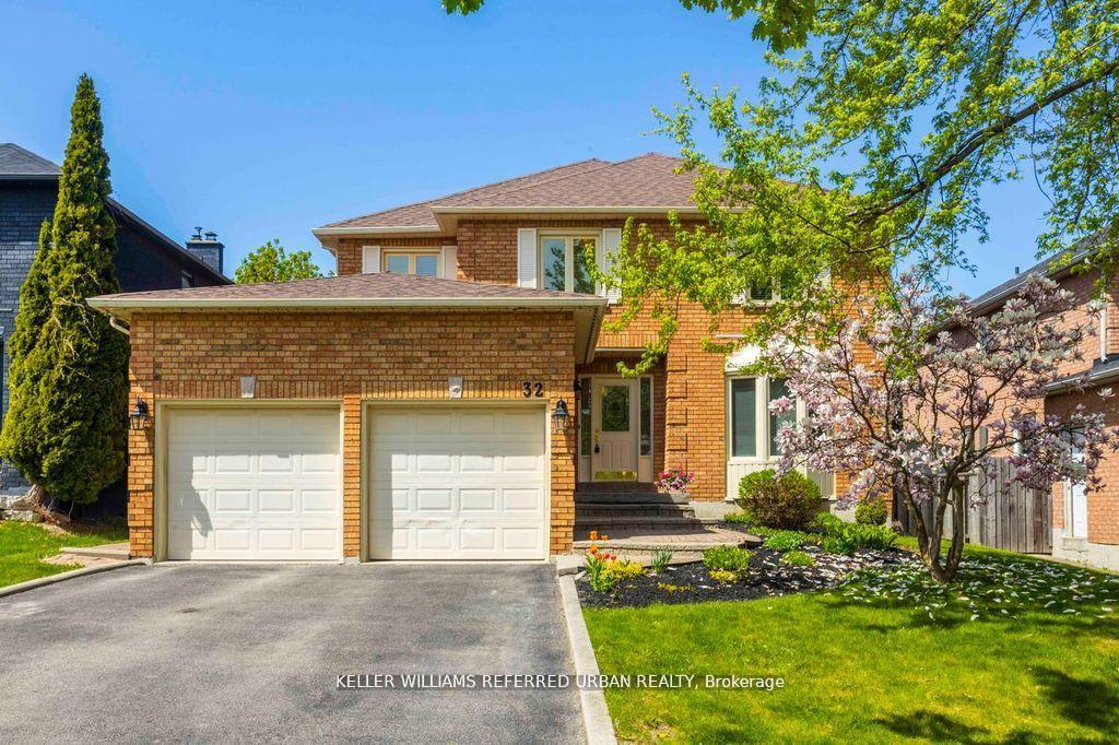 32-nelson-circle-newmarket-ontario-n12543474