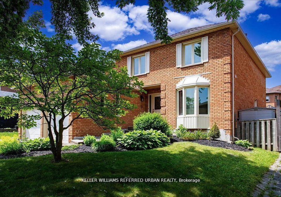 32-nelson-circle-newmarket-ontario-n12543474