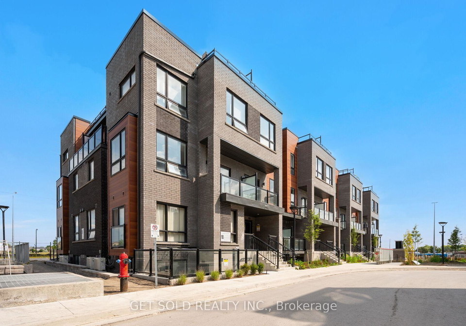 lytham-green-circle-newmarket-ontario-n12543498