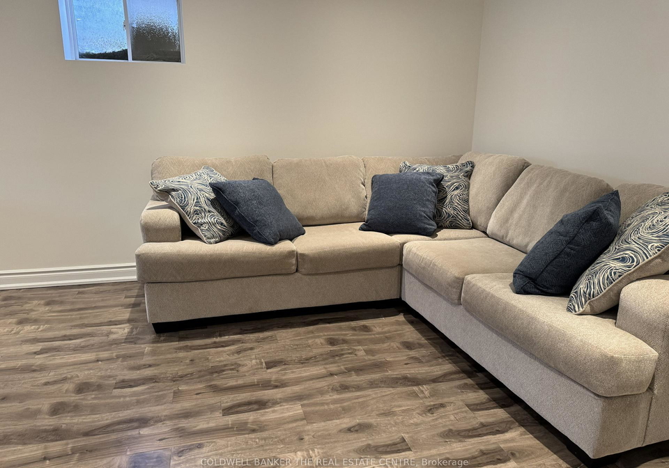71-golf-links-drive-aurora-ontario-n12545654