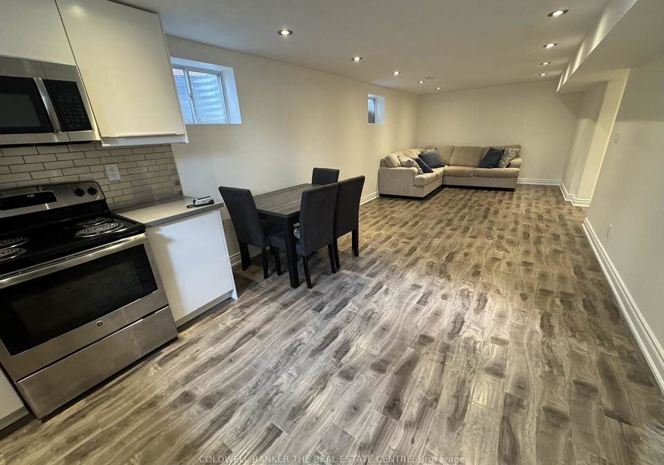 71-golf-links-drive-aurora-ontario-n12545654