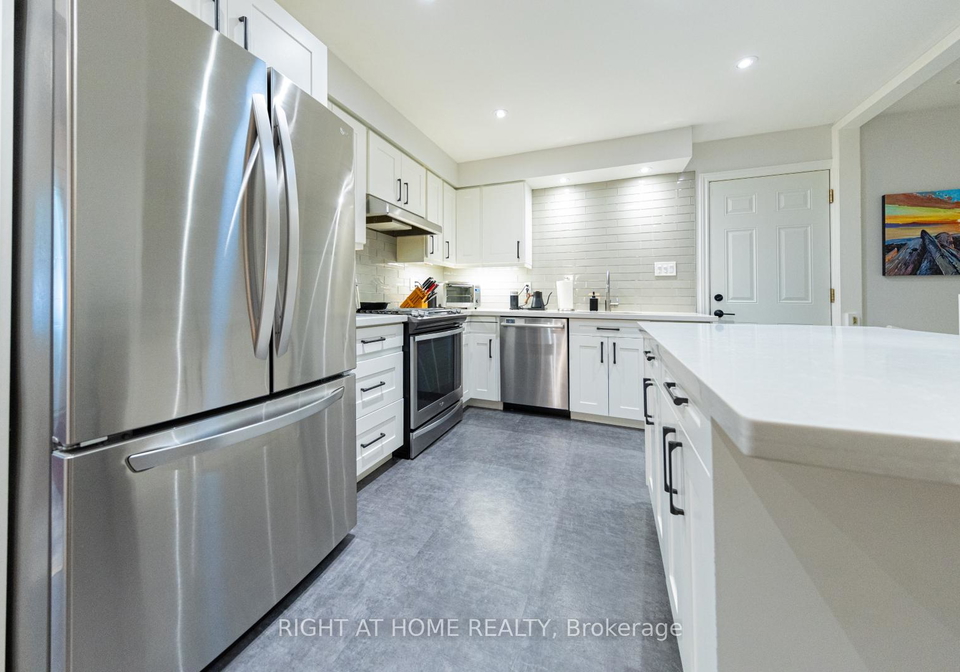 27-bigwin-drive-aurora-ontario-n12547338