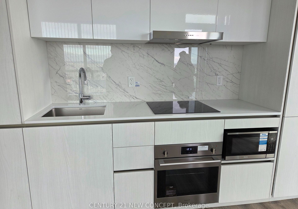 8-interchnge-way-vaughan-ontario-n12547990